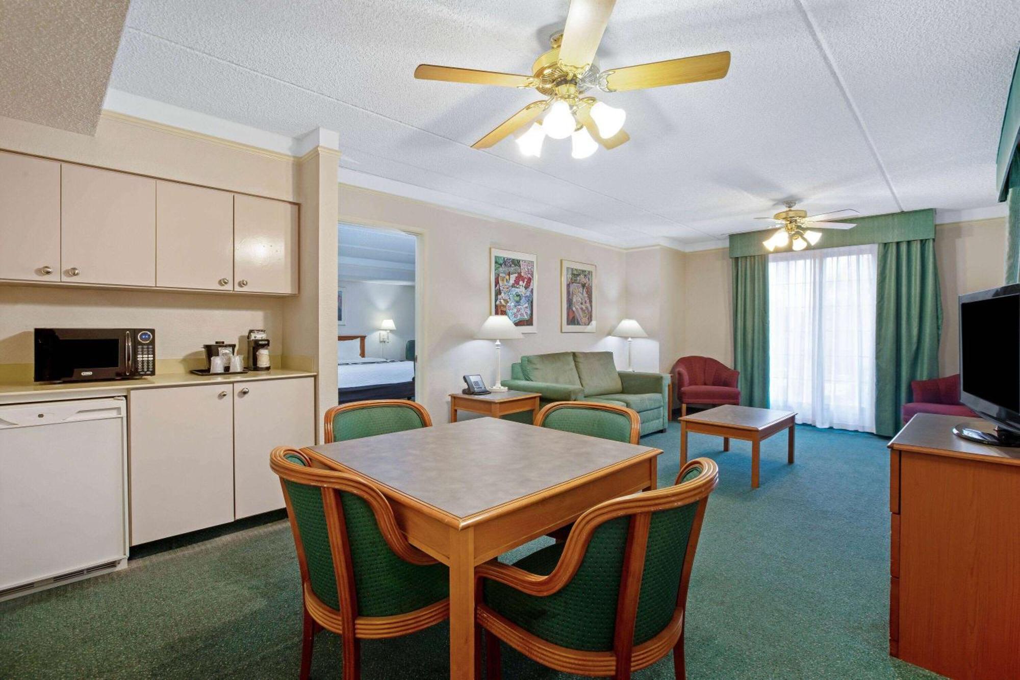 La Quinta Inn By Wyndham Stockton Exteriér fotografie