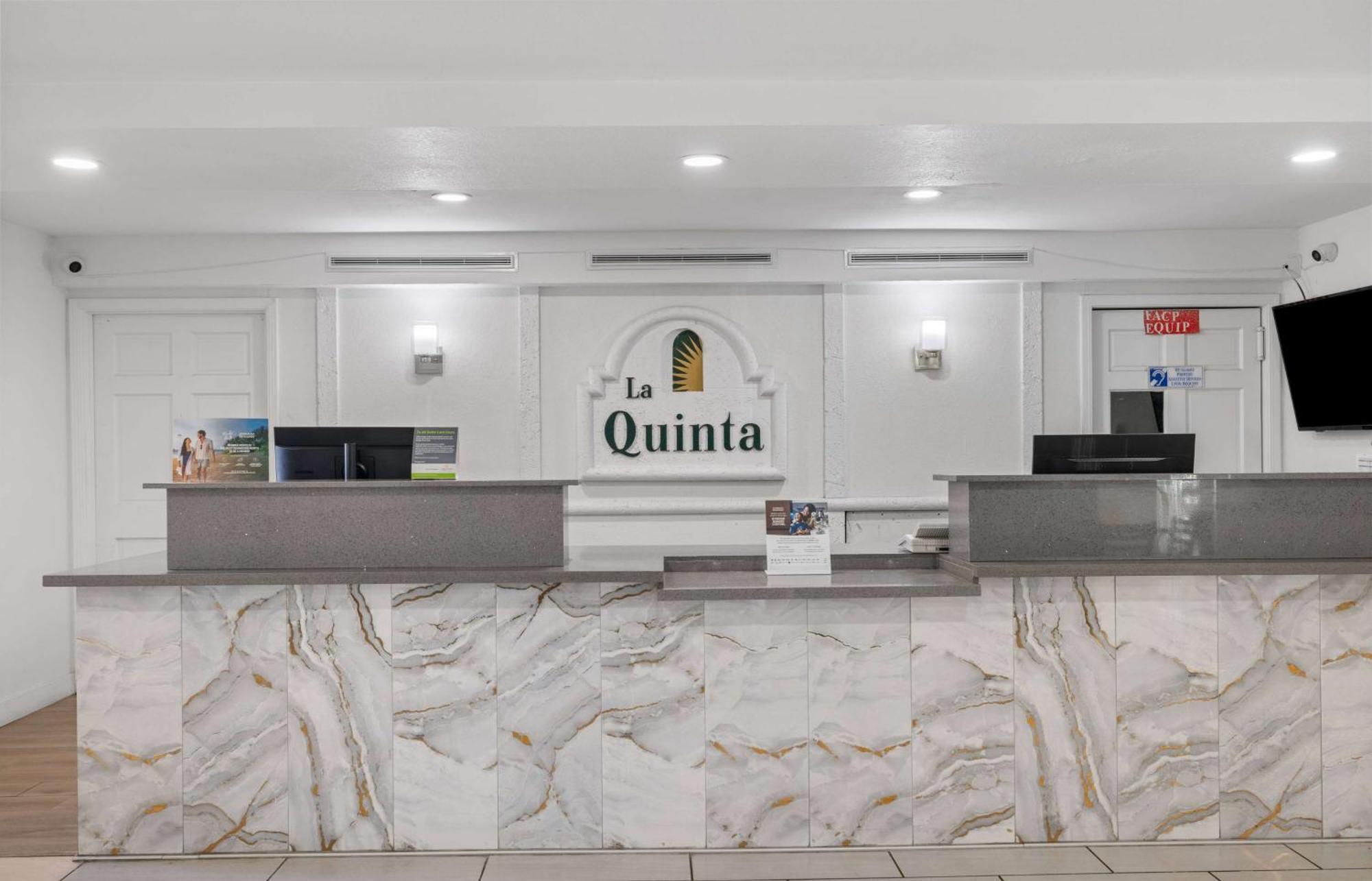 La Quinta Inn By Wyndham Stockton Exteriér fotografie